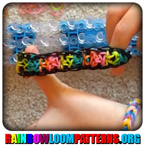 A ГўЛњвЂ¦ГўЛњвЂ¦ New ГўЛњвЂ¦ГўЛњвЂ¦ Rubber Band Bracelet Pattern - Twistz